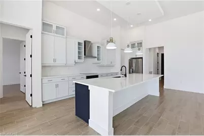 609 NW 38th Ave, Cape Coral, FL 33993 - Photo 13