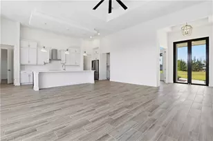 609 NW 39th Ave, Cape Coral, FL 33993 - Photo 7