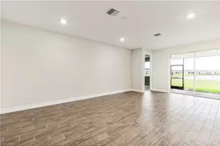 548 Spring Hill Lake Loop, Cape Coral, FL 33993 - Photo 3