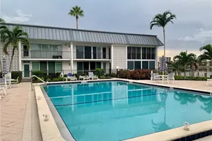 333 Harbour Dr, Naples, FL 34103 - Photo 37