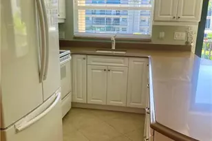 3200 Gulf Shore Blvd N Blvd, Naples, FL 34103 - Photo 11