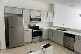 972 Hampton Cir, Naples, FL 34105 - Photo 5