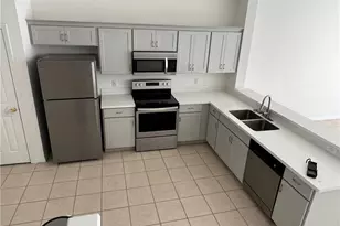 972 Hampton Cir, Naples, FL 34105 - Photo 3