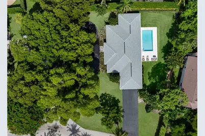 675 Yucca Rd, Naples, FL 34102 - Photo 17