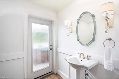 675 Yucca Rd, Naples, FL 34102 - Photo 15