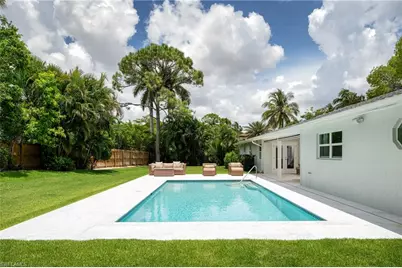 675 Yucca Rd, Naples, FL 34102 - Photo 19