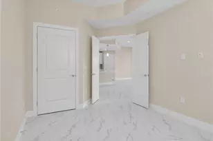 257 Indies Dr E, Naples, FL 34114 - Photo 19