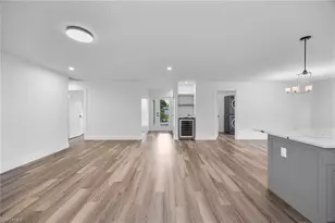 1235 Woodridge Ave, Naples, FL 34103 - Photo 11