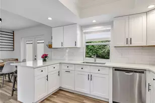 3511 Santiago Way, Naples, FL 34105 - Photo 13