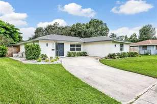 3511 Santiago Way, Naples, FL 34105 - Photo 3