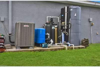 6005 Elaine Ave N, Lehigh Acres, FL 33971 - Photo 15