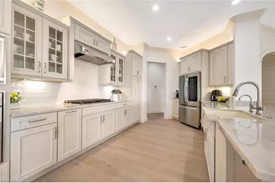 2542 Marquesa Royale Ln #6-301, Naples, FL 34109 - Photo 9