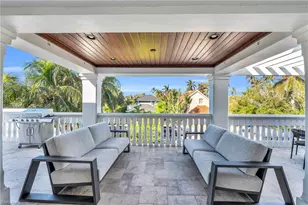 271 Broad Ave S, Naples, FL 34102 - Photo 11