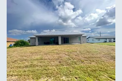 4414 Douglas Ln, Lehigh Acres, FL 33973 - Photo 5