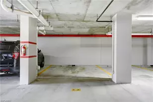 13105 Vanderbilt Dr, Naples, FL 34110 - Photo 41