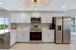 13105 Vanderbilt Dr, Naples, FL 34110 - Photo 7