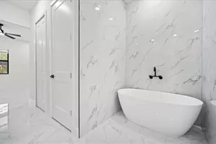 922 Richmond Ave N, Lehigh Acres, FL 33972 - Photo 29