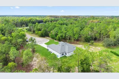 840 Guienne Ln, Lehigh Acres, FL 33974 - Photo 11