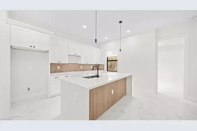 840 Guienne Ln, Lehigh Acres, FL 33974 - Photo 17