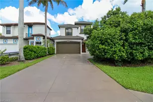 647 110th Ave N, Naples, FL 34108 - Photo 3