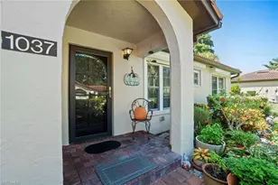 1037 Forest Lakes Dr, Naples, FL 34105 - Photo 3