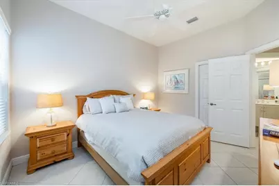 913 Vistana Cir #7, Naples, FL 34119 - Photo 21