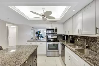 2264 Winkler Ave #204, Fort Myers, FL 33901 - Photo 9