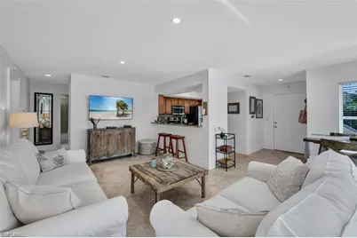 523 Club Side Dr #2-523, Naples, FL 34110 - Photo 5
