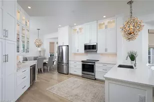 815 Bentwater Cir, Naples, FL 34108 - Photo 3