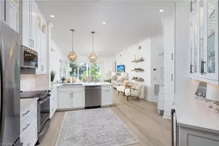 815 Bentwater Cir, Naples, FL 34108 - Photo 5