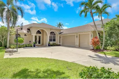 1140 10th Ave N, Naples, FL 34102 - Photo 1