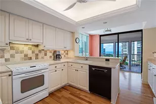 4401 Gulf Shore Blvd N, Naples, FL 34103 - Photo 7