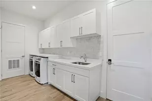 115 Cambria Ln, Naples, FL 34112 - Photo 33