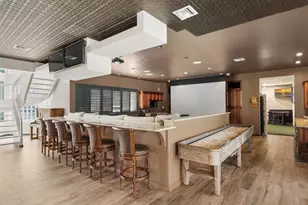 656 Hickory Rd, Naples, FL 34108 - Photo 37