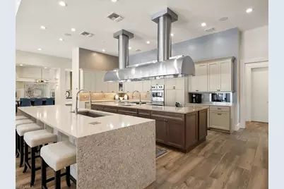 656 Hickory Rd, Naples, FL 34108 - Photo 11