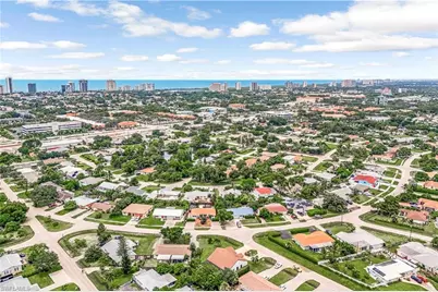 1140 Jeronimo Dr, Naples, FL 34103 - Photo 25