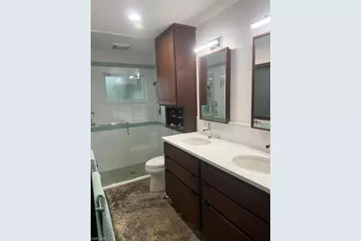 702 E Valley Dr, Bonita Springs, FL 34134 - Photo 11