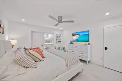 2100 Gulf Shore Blvd N #101, Naples, FL 34102 - Photo 17