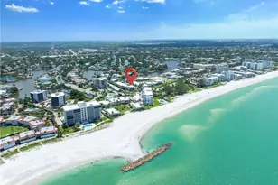 2100 Gulf Shore Blvd N, Naples, FL 34102 - Photo 29