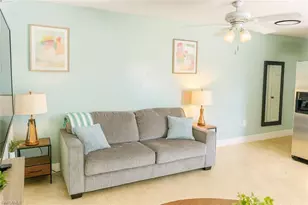 726 Park Ave, Naples, FL 34110 - Photo 7