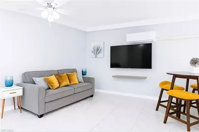 726 Park Ave, Naples, FL 34110 - Photo 1