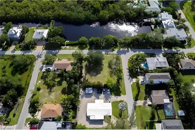 726 Park Ave, Naples, FL 34110 - Photo 23