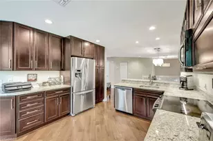 27105 Oakwood Lake Dr, Bonita Springs, FL 34134 - Photo 9