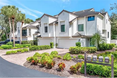 27105 Oakwood Lake Dr, Bonita Springs, FL 34134 - Photo 29