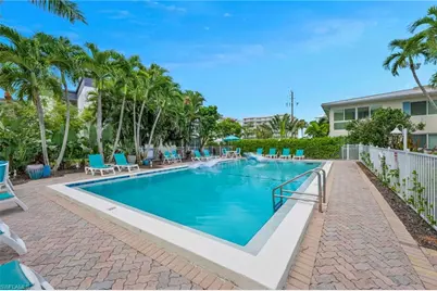 1950 Gulf Shore Blvd N #107, Naples, FL 34102 - Photo 15