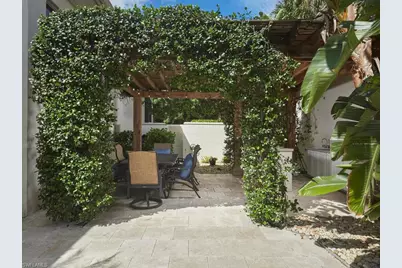 1267 Grand Isle Ct, Naples, FL 34108 - Photo 15