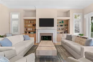 709 Jamestown Ln, Naples, FL 34108 - Photo 7