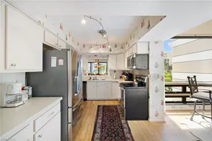 3100 Gulf Shore Blvd N, Naples, FL 34103 - Photo 9