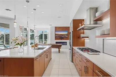 671 Henley Dr, Naples, FL 34104 - Photo 19