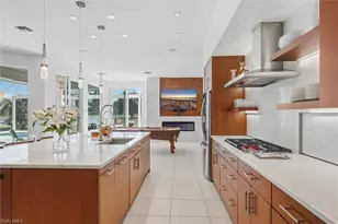 671 Henley Dr, Naples, FL 34104 - Photo 19